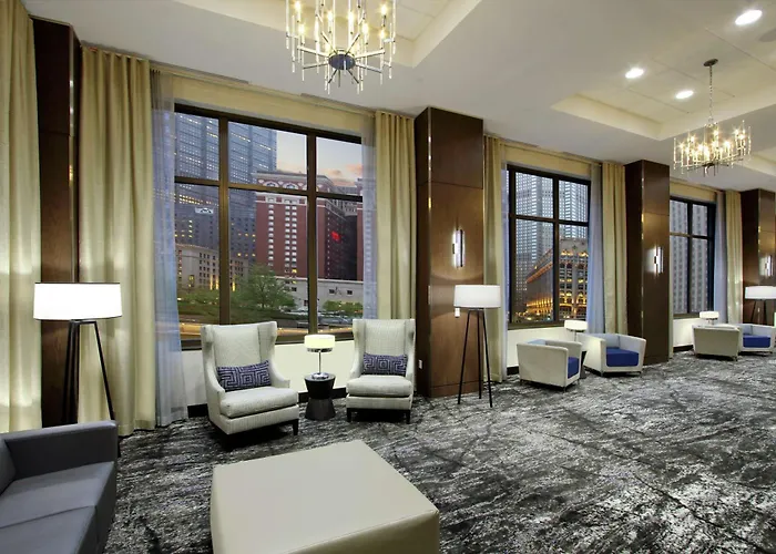 Embassy Downtown Hotel 4*