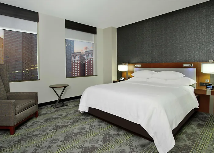 Hotel Embassy Downtown