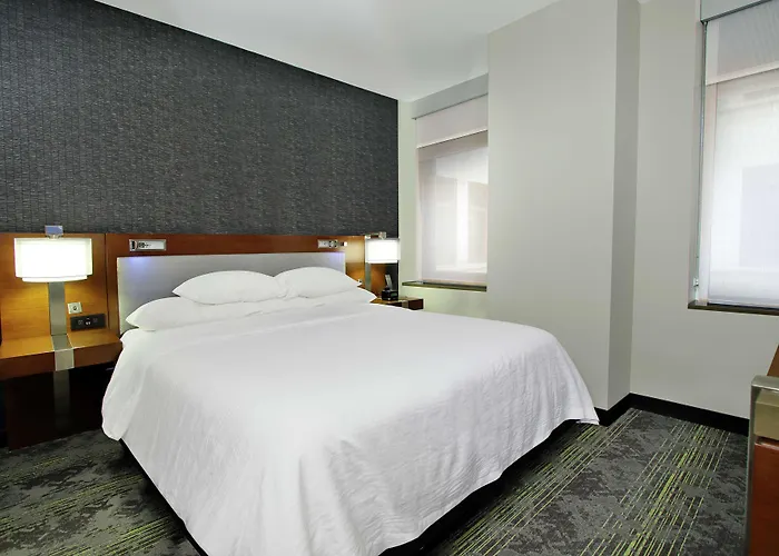 Embassy Downtown Hotel