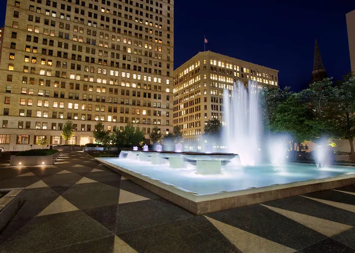 Hotel Embassy Downtown 4*