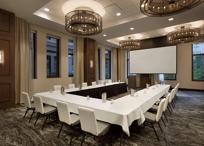 Embassy Downtown 4* Pittsburgh
