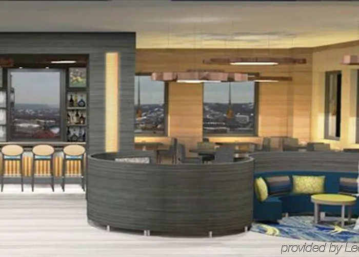 Embassy Downtown 4*