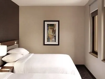 Embassy Downtown 4*